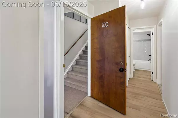 1199 S SHELDON Road N N100, Plymouth, MI 48170