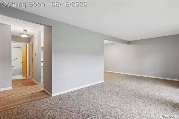 1199 S Sheldon Road K76, Plymouth, MI 48170