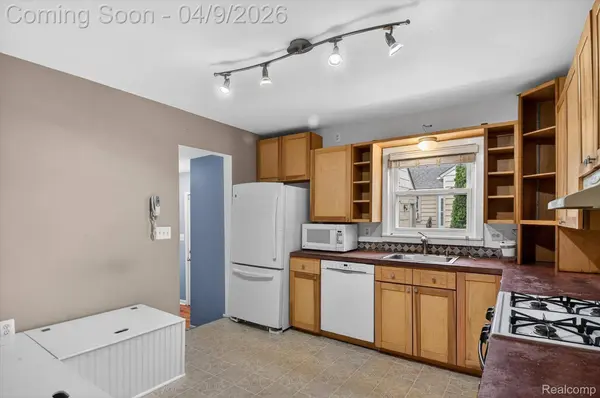 22641 Tulane Avenue, Farmington Hills, MI 48336