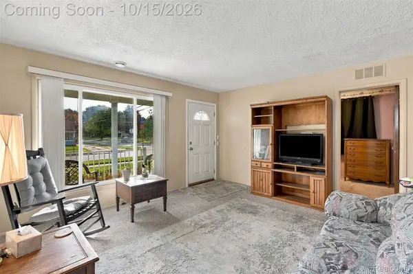 8350 Elm ST, Taylor, MI 48180