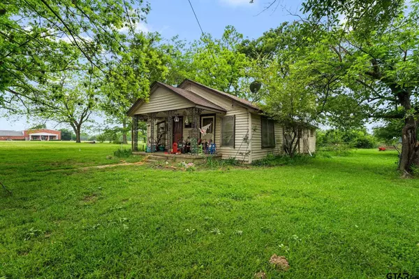 485 N Maple St, Van, TX 75790