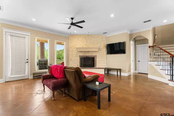 8901 E State Highway 31, Murchison, TX 75778