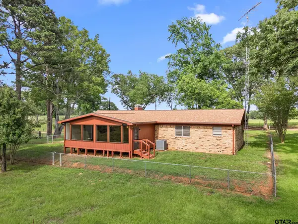 302 VZ County Road 4825, Ben Wheeler, TX 75754