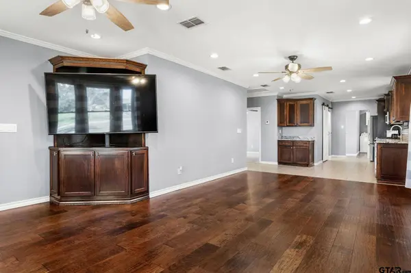 605 Dallas St., Winona, TX 75792