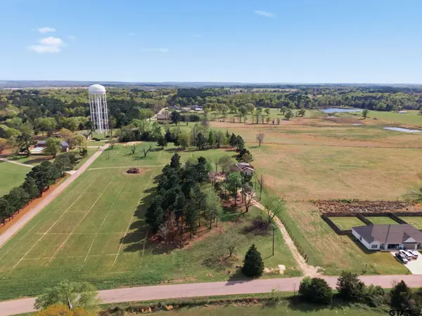 10661 W County Road 152, Bullard, TX 75757