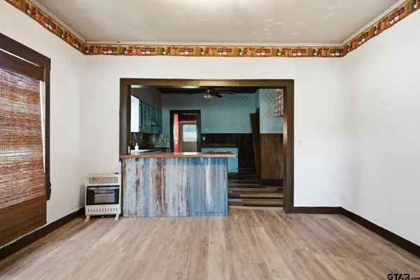 506 E Longview St, Arp, TX 75750