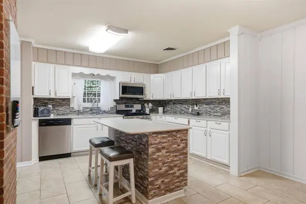 1316 Pine Hill Drive, Jefferson, TX 75657
