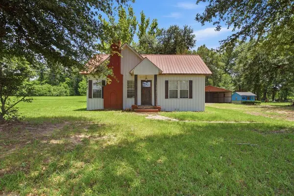 506 E Longview Street, Arp, TX 75750