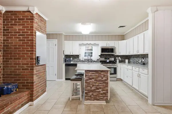 1316 Pine Hill Drive, Jefferson, TX 75657