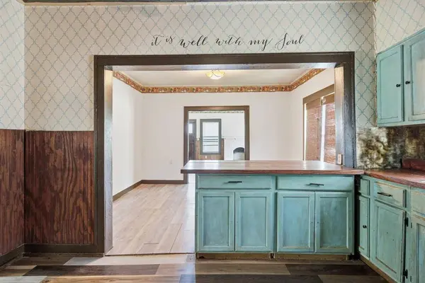 506 E Longview Street, Arp, TX 75750