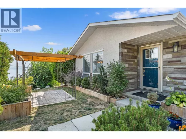 3702 Beach Avenue, Peachland, BC V0H1X0