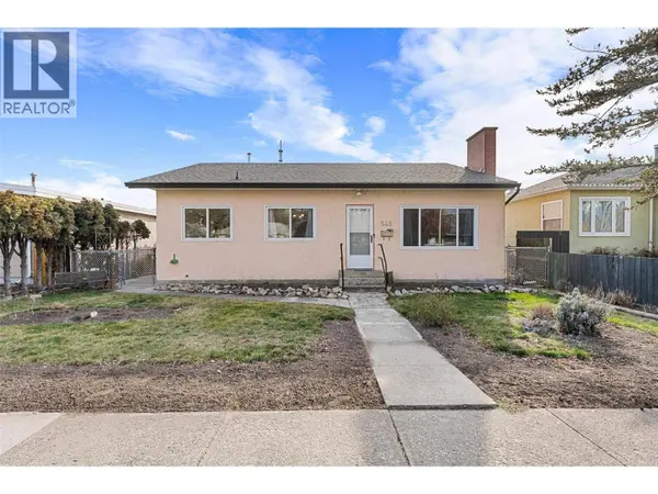 545 Bay Avenue, Kelowna, BC V1Y7J8