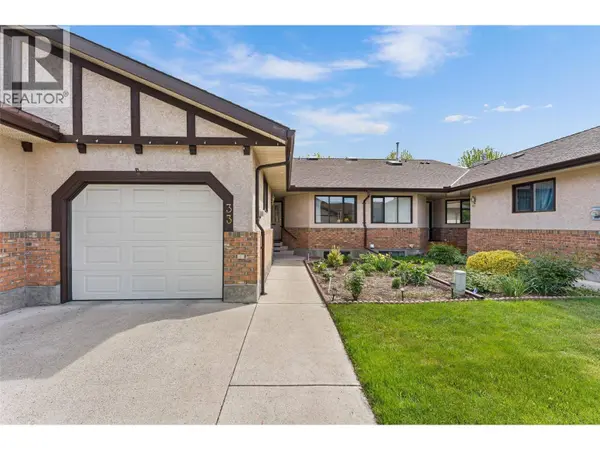 2200 Gordon DR #33, Kelowna, BC V1Y8T7