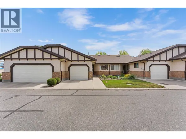 2200 Gordon DR #33, Kelowna, BC V1Y8T7