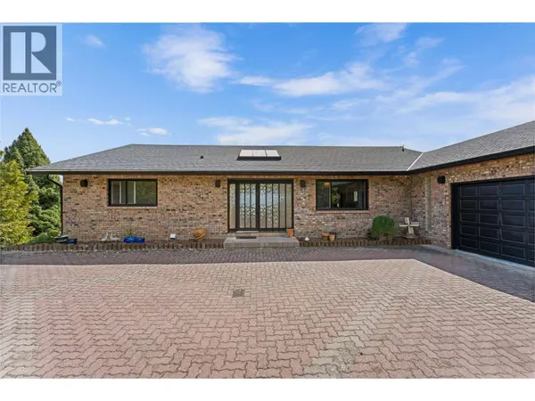 2157 Alexander Place, Kelowna, BC V1Z2X5
