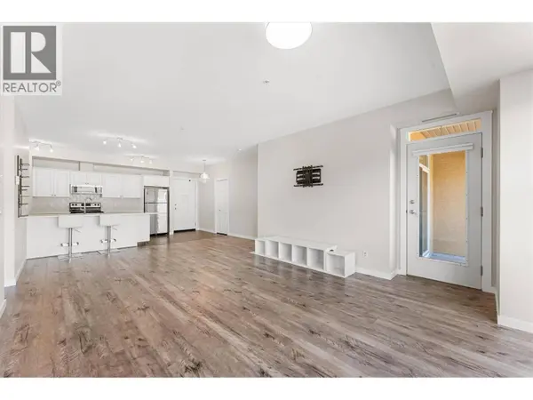 3550 Woodsdale RD #303, Lake Country, BC V4V1Y9