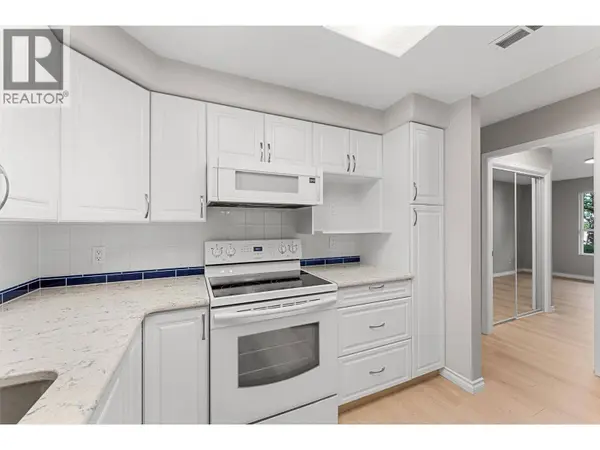 1965 Durnin RD #104, Kelowna, BC V1X7K6