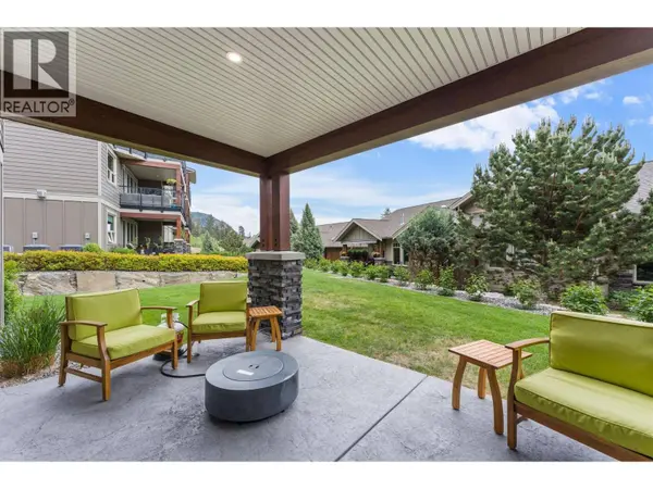 4000 REDSTONE CRES #220, Peachland, BC V0H1X5