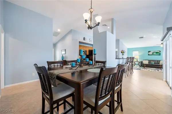 1300 NW 8th PL, Cape Coral, FL 33993