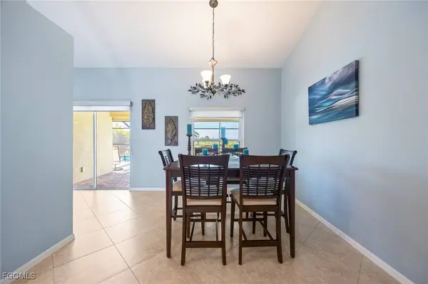 1300 NW 8th PL, Cape Coral, FL 33993