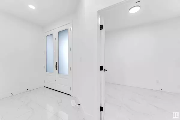 3905 41 AV, Beaumont, AB T4X 3B5