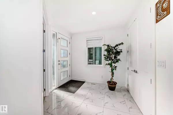 5518 30 AV, Beaumont, AB T4X 2B4