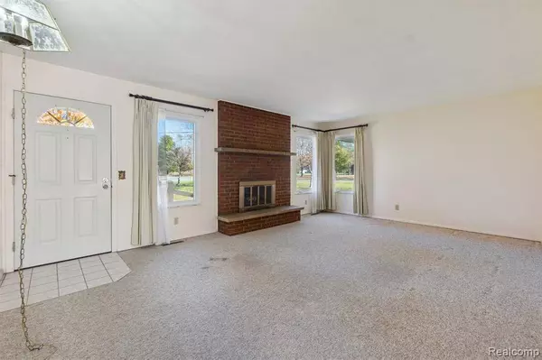 15016 East Road, Maple Grove Twp, MI 48457