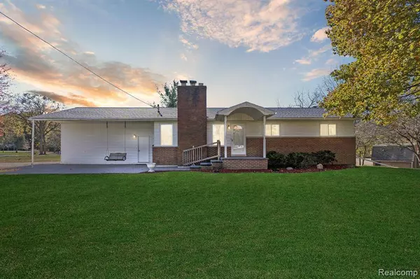 15016 East Road, Maple Grove Twp, MI 48457