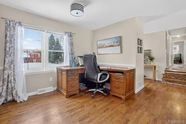 11303 Old Bridge RD, Grand Blanc, MI 48439