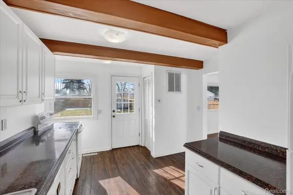 1926 Kilbourn AVE, Owosso, MI 48867