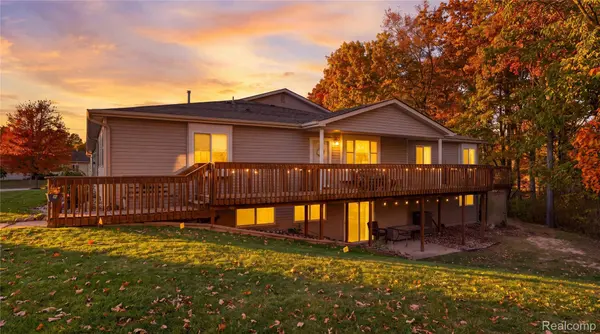 9468 Forestview CIR