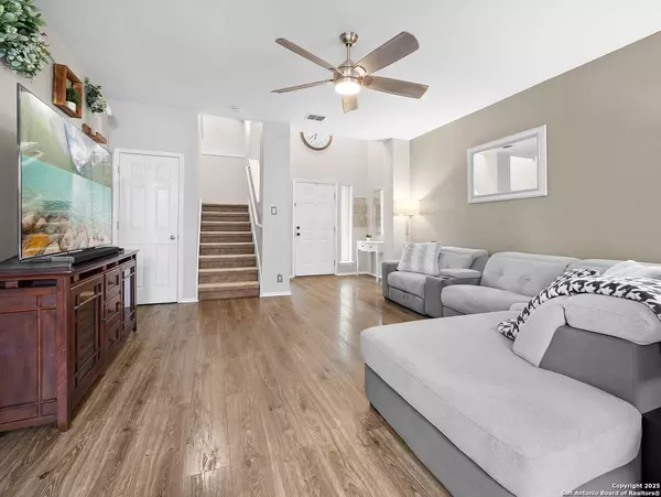 17023 Ashbury Ldg, San Antonio, TX 78247