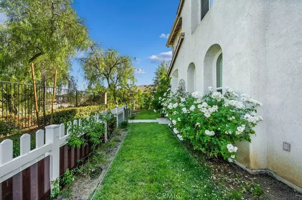 35724 Kittentails LN, Murrieta, CA 92562