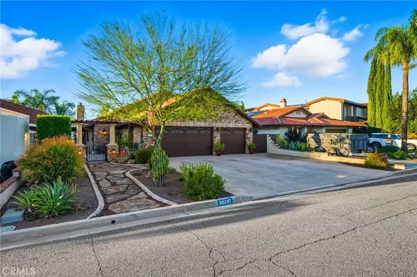 30297 Skippers Way, Canyon Lake, CA 92587