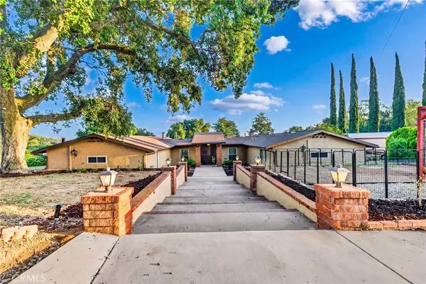 9312 Avenida Altura Bella, Cherry Valley, CA 92223