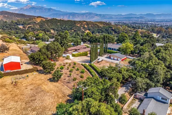 9312 Avenida Altura Bella, Cherry Valley, CA 92223
