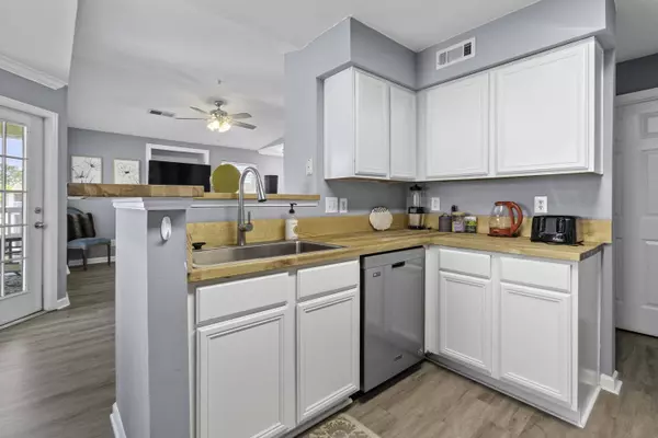 700 Daniel Ellis Dr #10307, Charleston, SC 29412