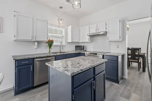 3202 Middleburry Ln, Charleston, SC 29414