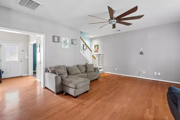 578 Delafield Dr, Summerville, SC 29483