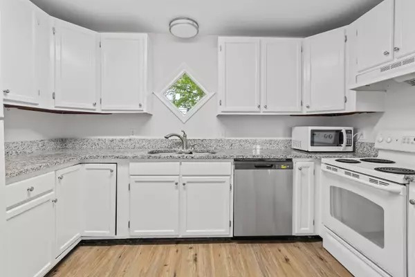 20 Ogier St, Charleston, SC 29403