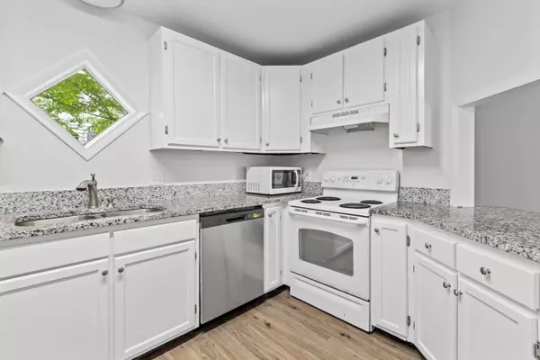 20 Ogier St, Charleston, SC 29403