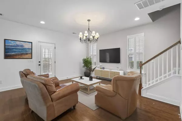 222 Foxbank Plantation Blvd, Moncks Corner, SC 29461