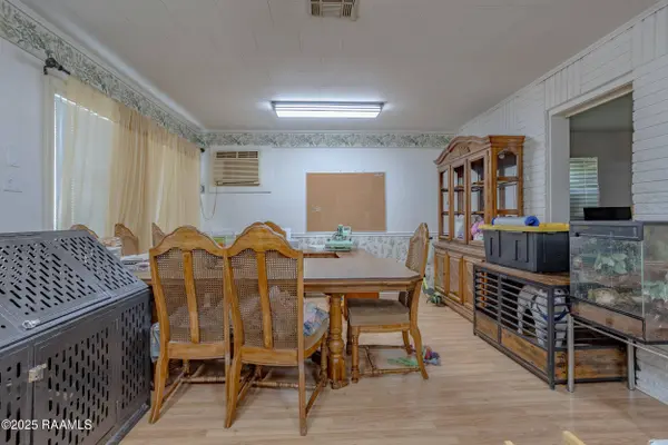 912 Chestnut ST, Mamou, LA 70554