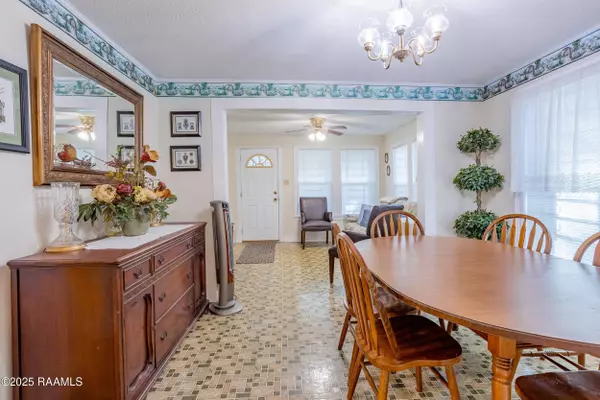 1707 Federal RD, Opelousas, LA 70570