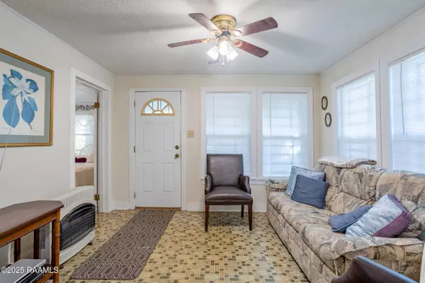 1707 Federal RD, Opelousas, LA 70570