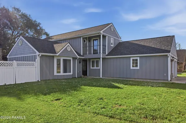 420 Rosemount DR, New Iberia, LA 70560