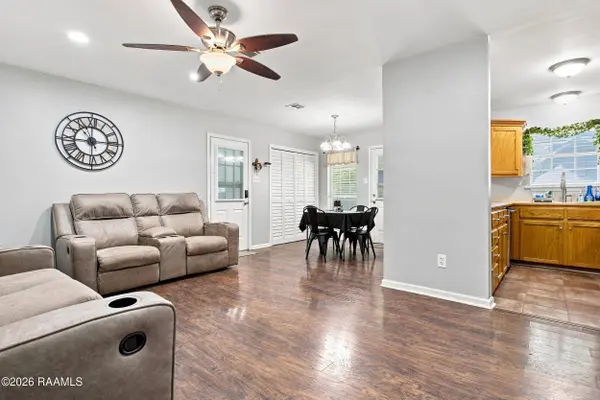 130 Marietta DR, Youngsville, LA 70592