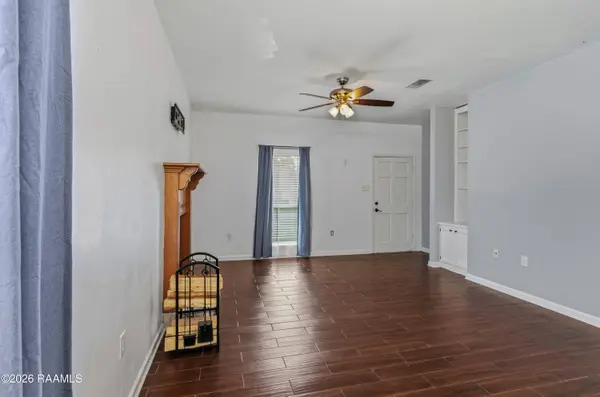 17510 Nine Oaks AVE, Baton Rouge, LA 70817