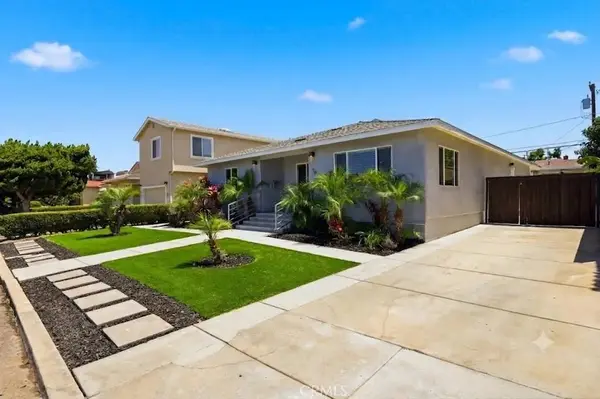 1825 Chicago, San Diego, CA 92110