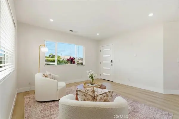 1825 Chicago, San Diego, CA 92110